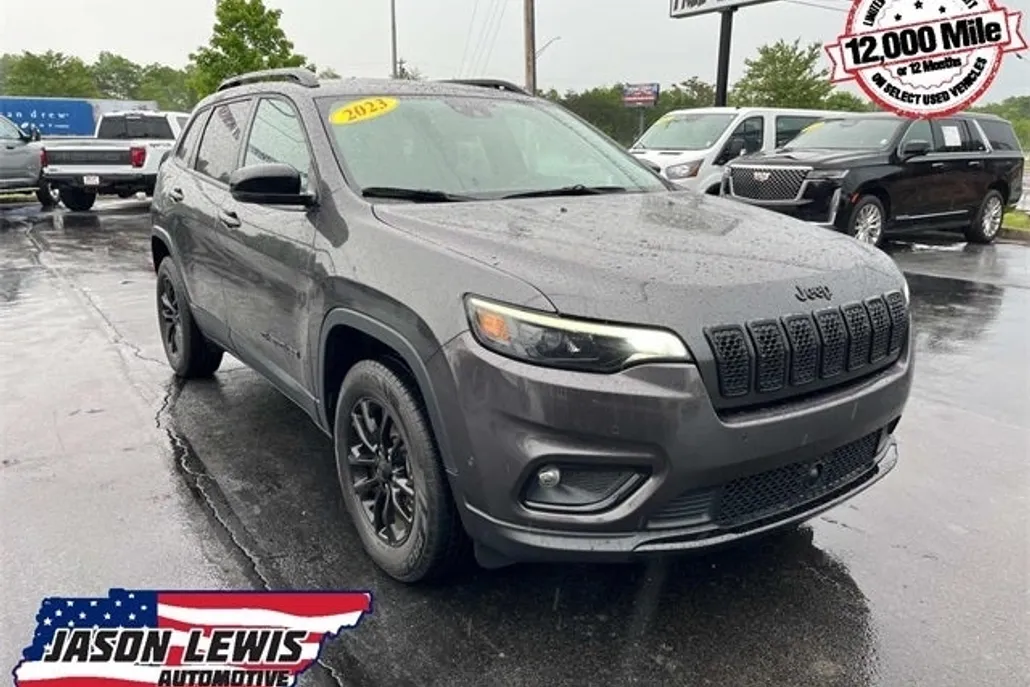 2023 Jeep Cherokee Altitude photo 1