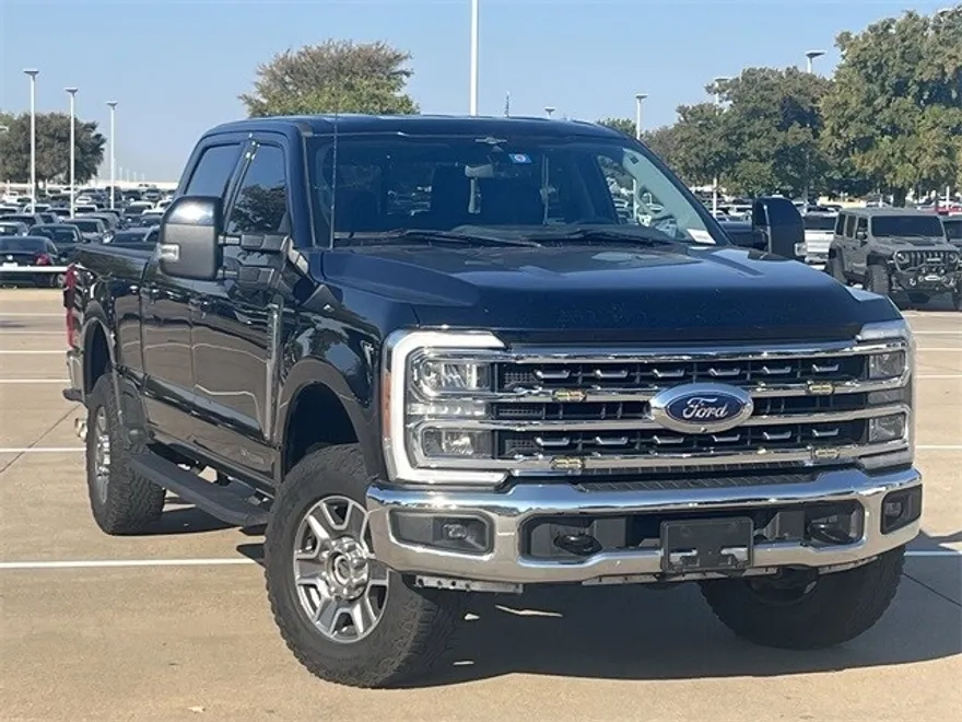 2023 Ford F-250 Lariat photo 1