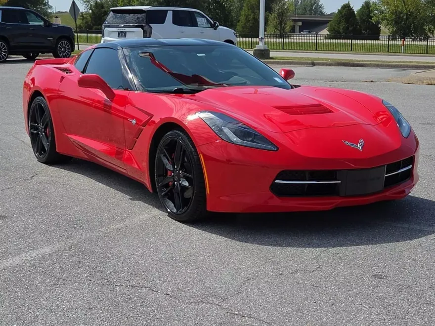 2017 Chevrolet Corvette Stingray 1LT photo 1
