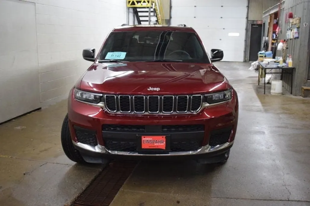 2025 Jeep Grand Cherokee Laredo X photo 1