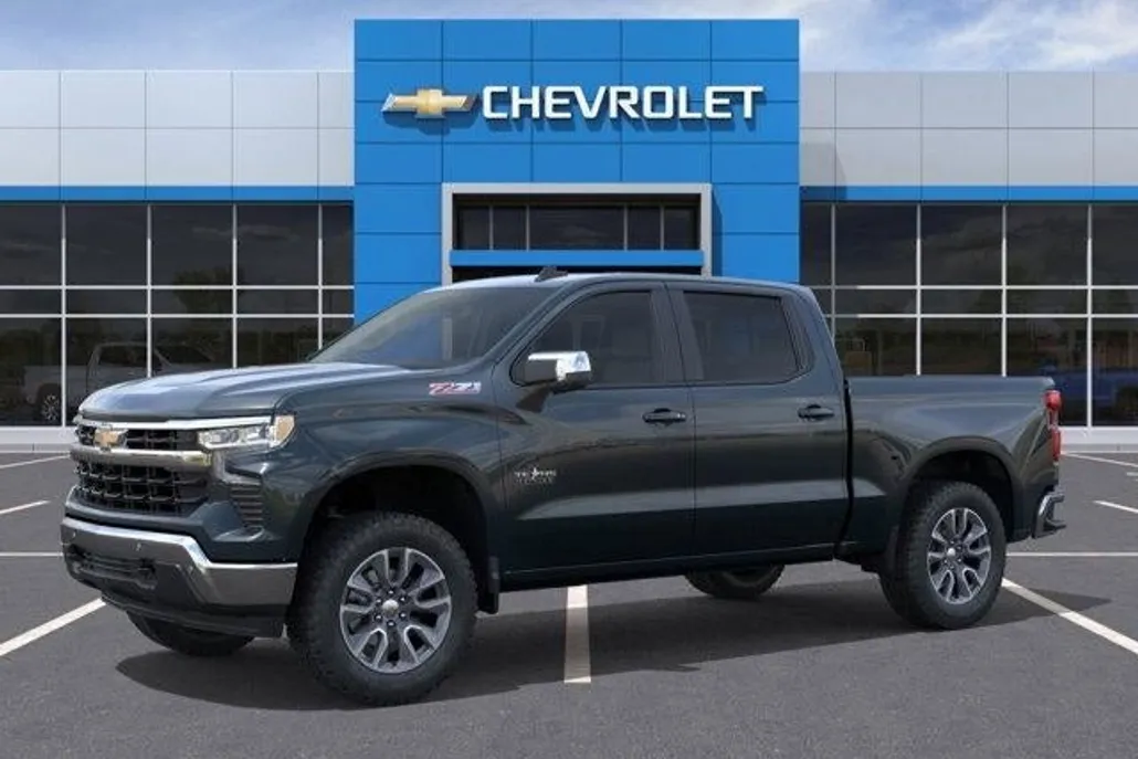 2026 Chevrolet Silverado LT photo 1