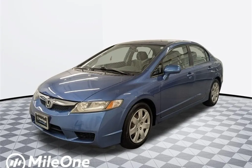 2010 Honda Civic LX photo 1