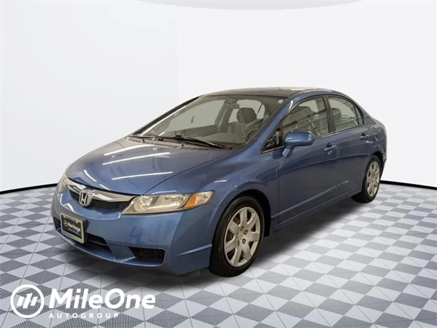 2010 Honda Civic LX photo 1