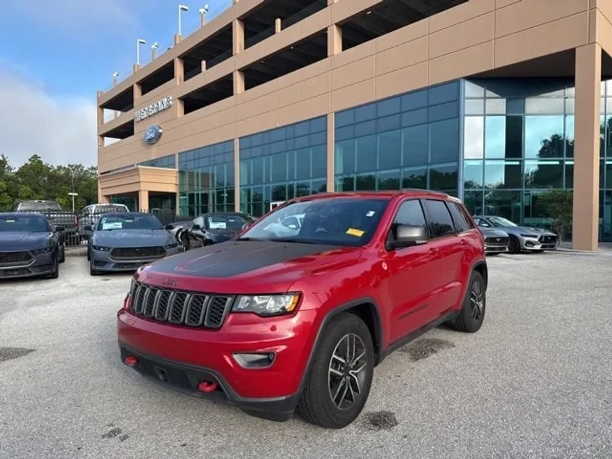 2021 Jeep Grand Cherokee Trailhawk photo 1