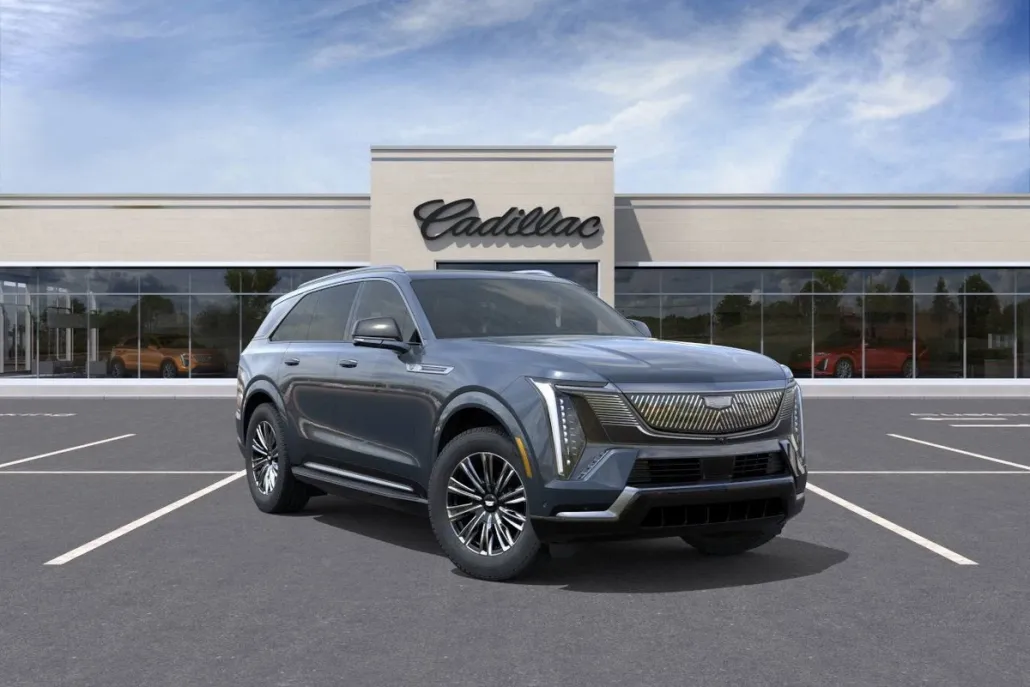 2026 Cadillac Escalade IQ Luxury photo 1