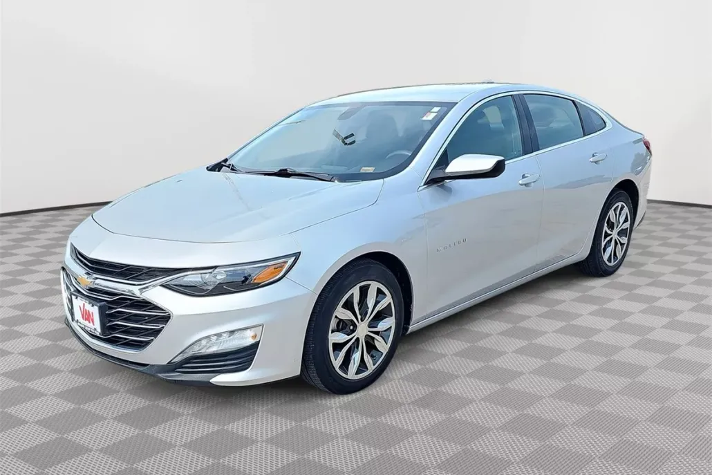 2021 Chevrolet Malibu 1LT photo 1