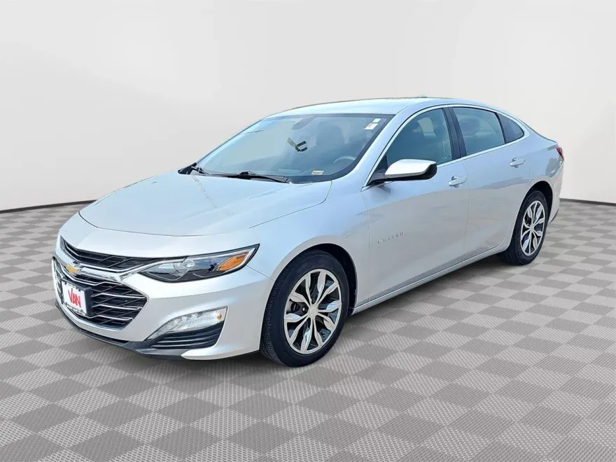 2021 Chevrolet Malibu 1LT photo 1