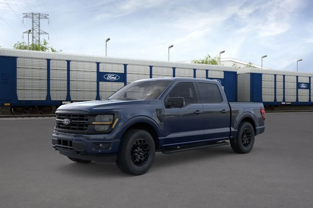 2025 Ford F-150 XLT photo 1