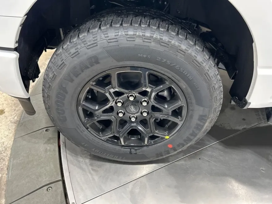 2025 Ford F-150 XLT photo 30