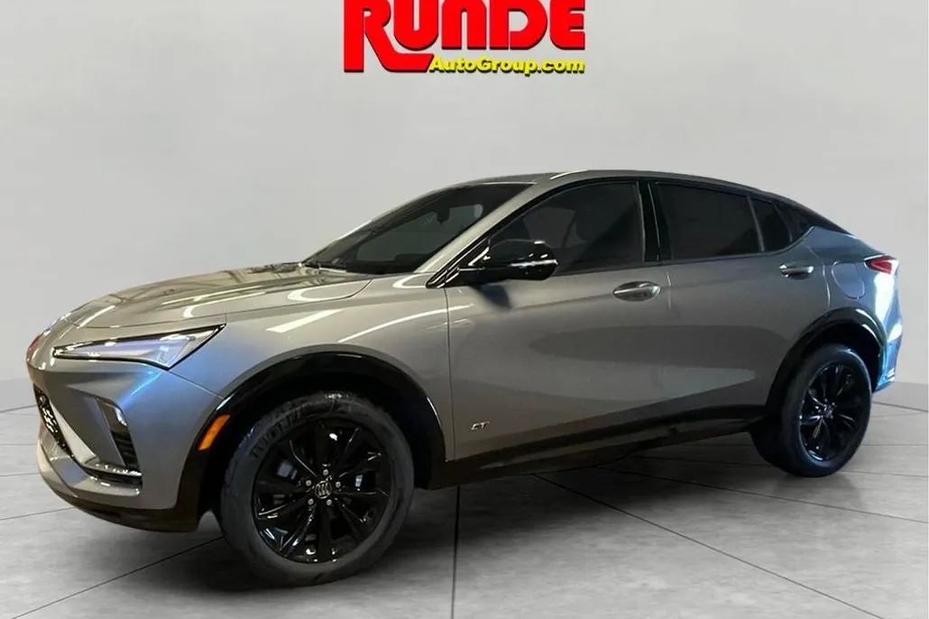 2025 Buick Envista ST photo 1