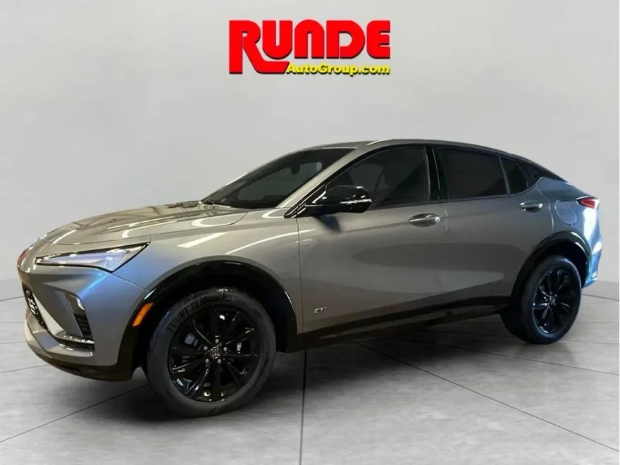 2025 Buick Envista ST photo 1