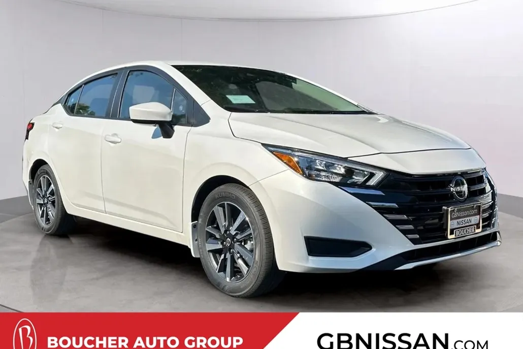 2025 Nissan Versa 1.6 SV photo 1