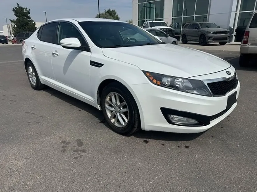 2013 Kia Optima LX photo 1
