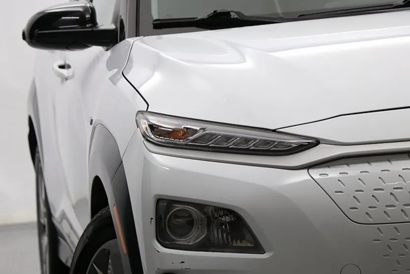2019 Hyundai Kona Electric SEL photo 1