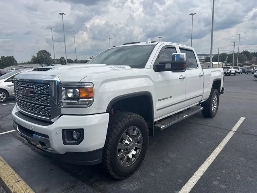 2019 Gmc Sierra 2500 HD Denali photo 1