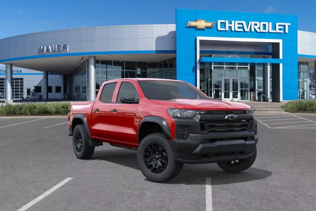 2026 Chevrolet Colorado Trail Boss photo 1