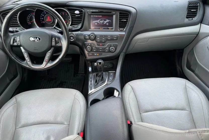2013 Kia Optima EX photo 1