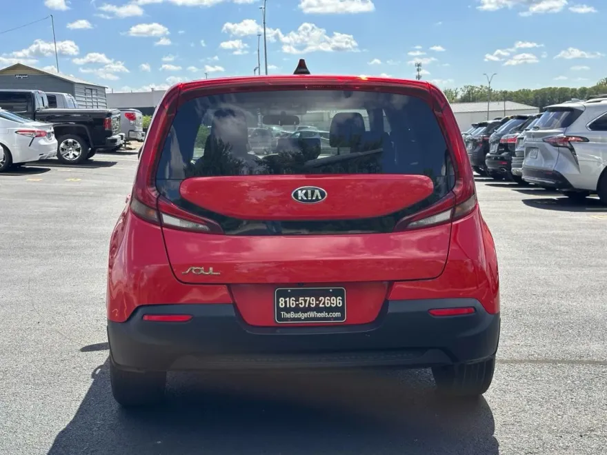 2020 Kia Soul LX photo 1