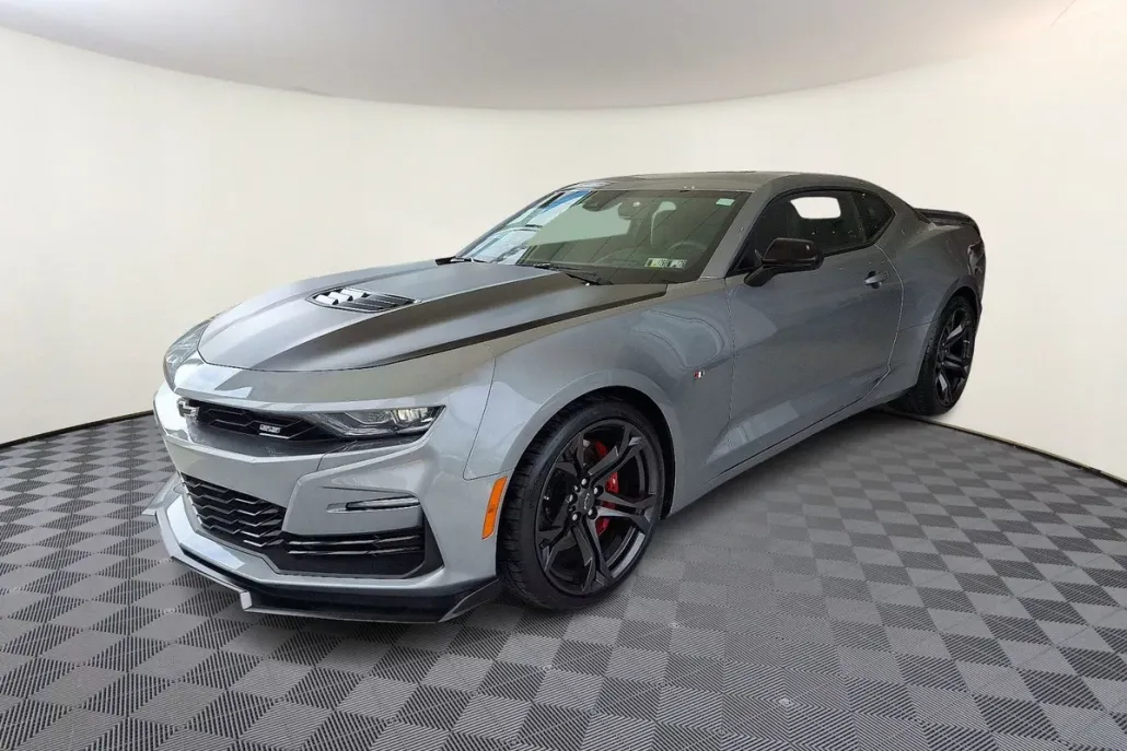 2024 Chevrolet Camaro 2SS photo 1