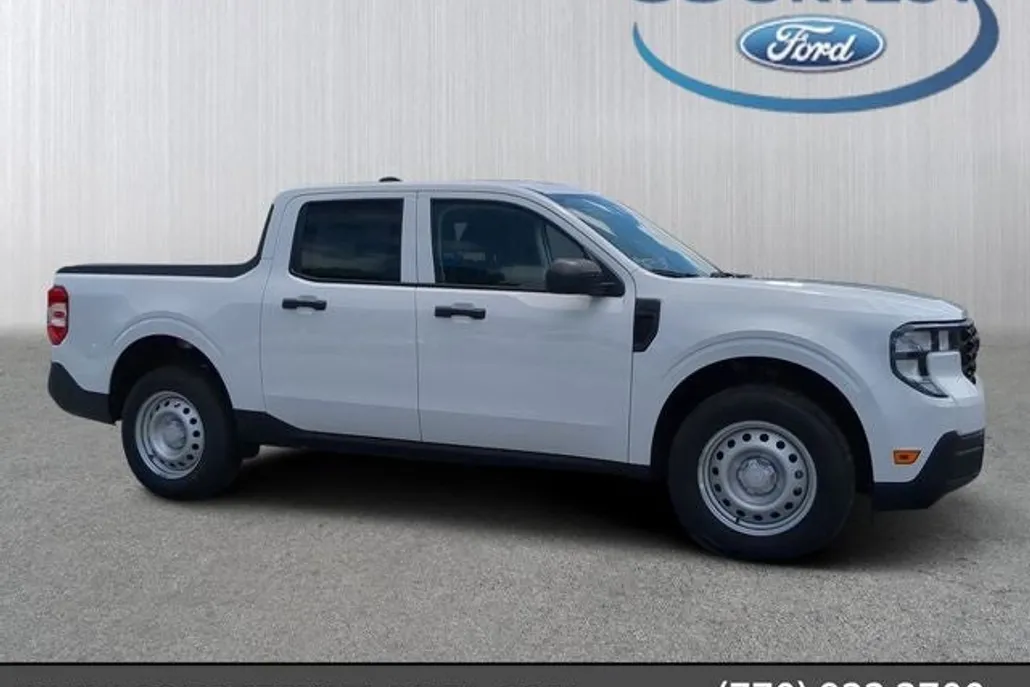 2025 Ford Maverick XL photo 1