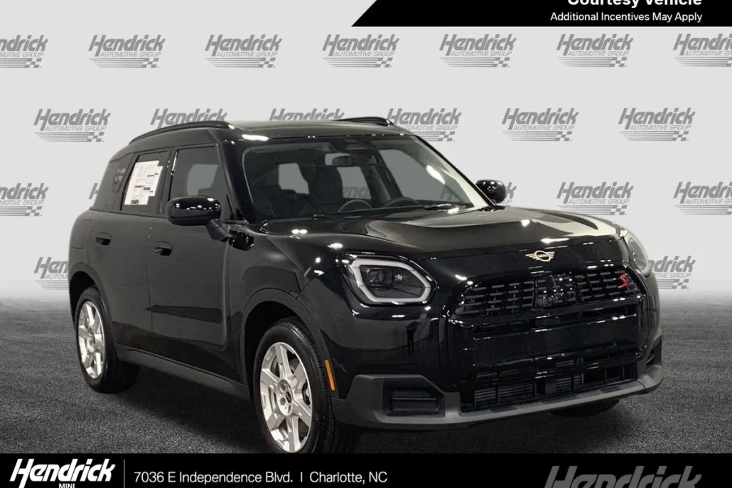 2025 Mini Countryman ALL4 Signature photo 1
