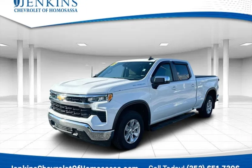 2023 Chevrolet Silverado 1500 LT photo 1