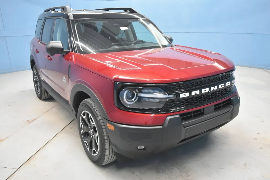 2025 Ford Bronco Sport Outer Banks photo 1