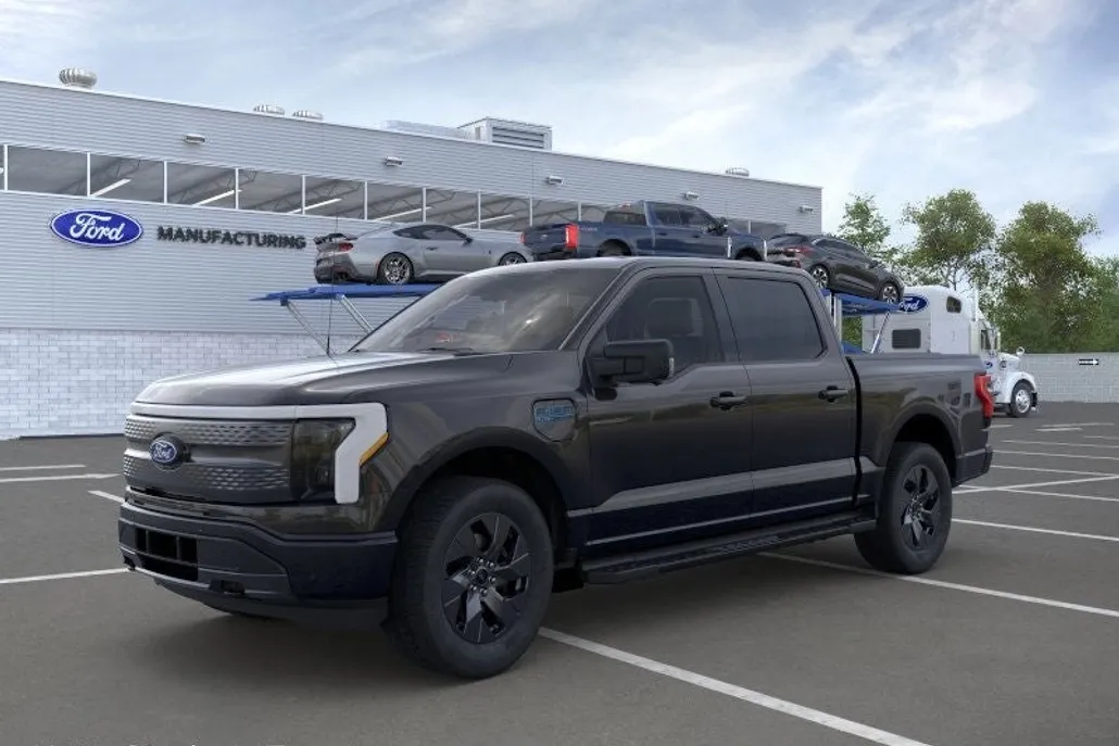 2025 Ford F-150 Lightning photo 1