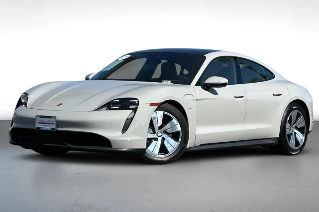 2023 Porsche Taycan photo 1