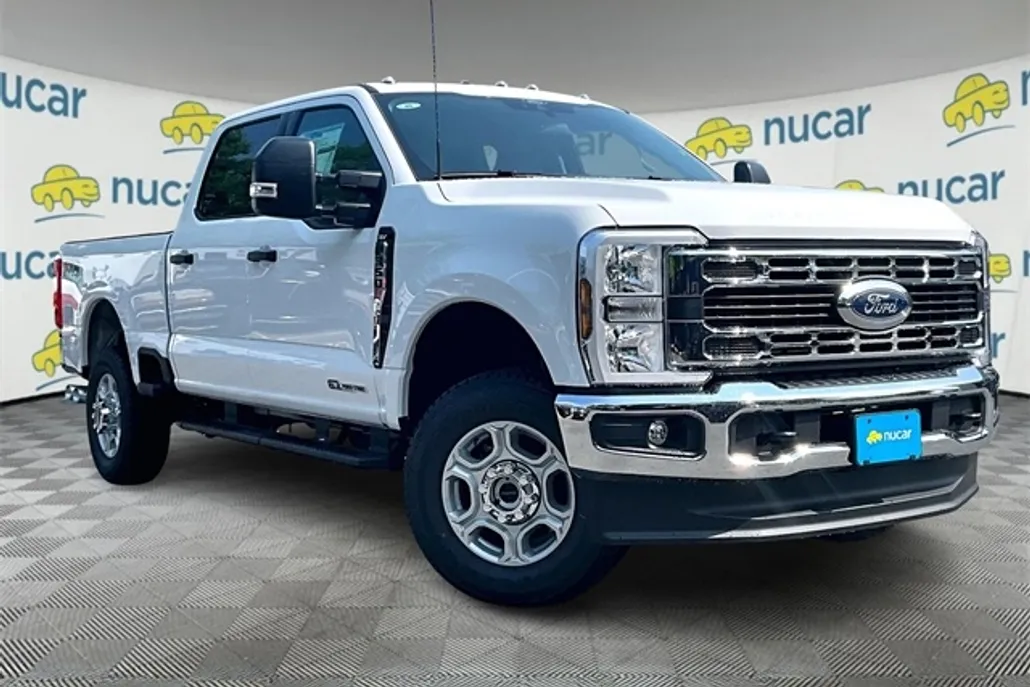 2025 Ford F-350 photo 1