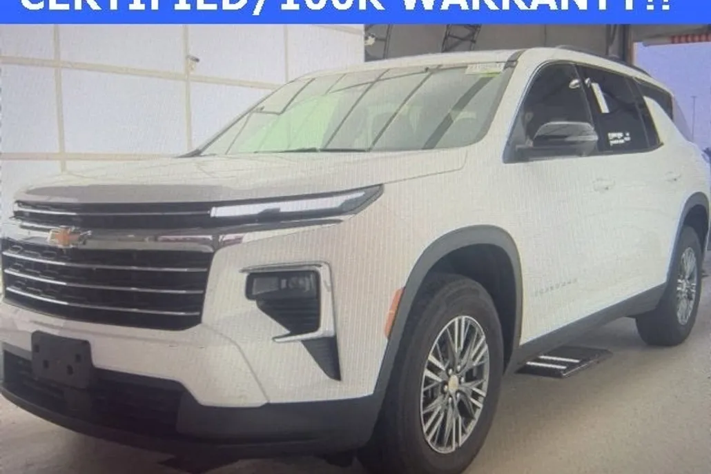 2024 Chevrolet Traverse 2LT photo 1