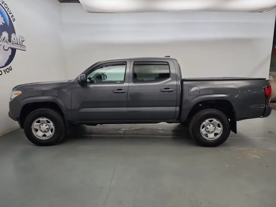 2022 Toyota Tacoma 4x4 Double Cab photo 1