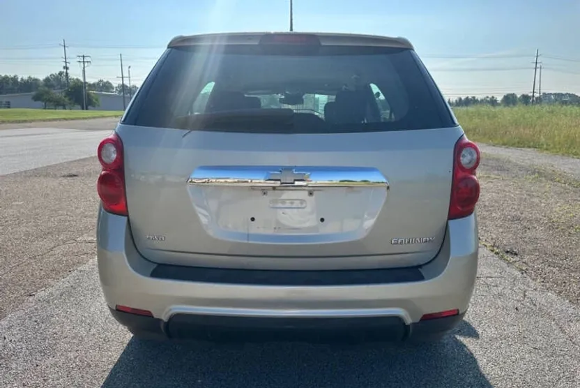 2014 Chevrolet Equinox LS photo 1