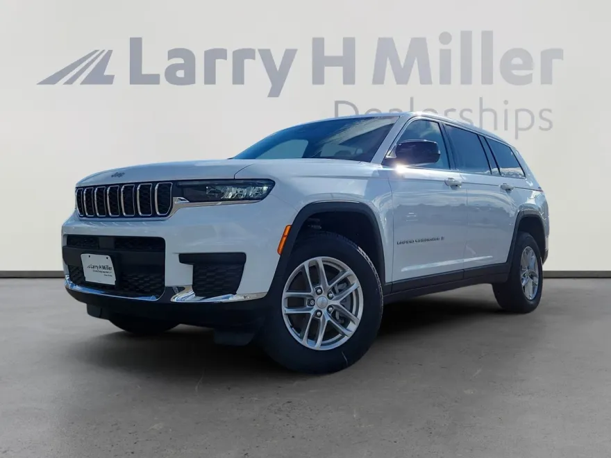 2025 Jeep Grand Cherokee Laredo photo 1
