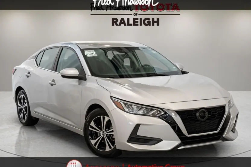 2022 Nissan Sentra SV photo 1