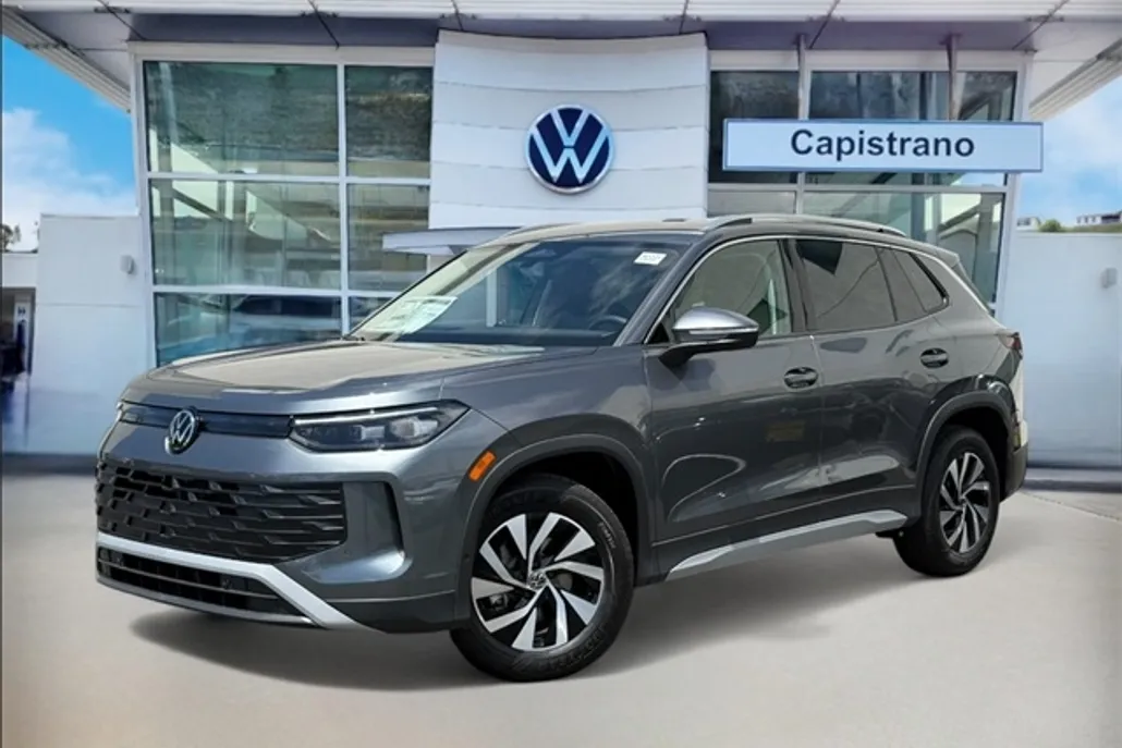 2025 Volkswagen Tiguan S photo 1