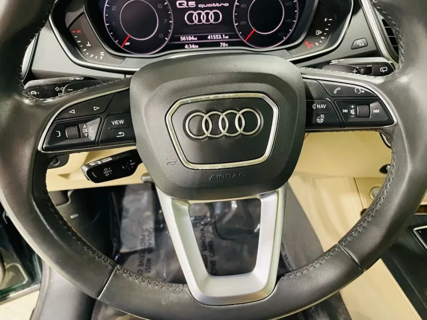 2020 Audi Q5 Premium Plus 45 TFSI S line photo 36