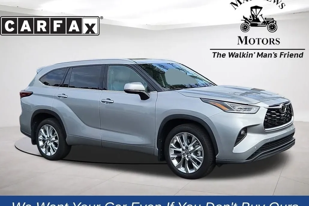 2024 Toyota Highlander Limited photo 1