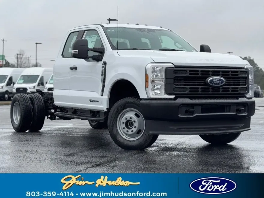 2024 Ford F-350 photo 1