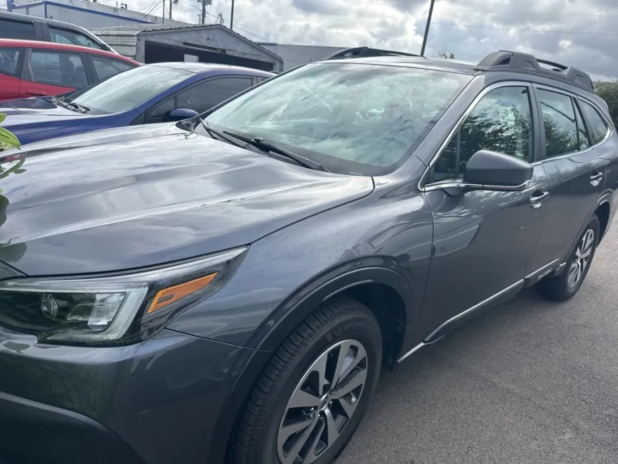 2021 Subaru Outback 2.5i photo 1