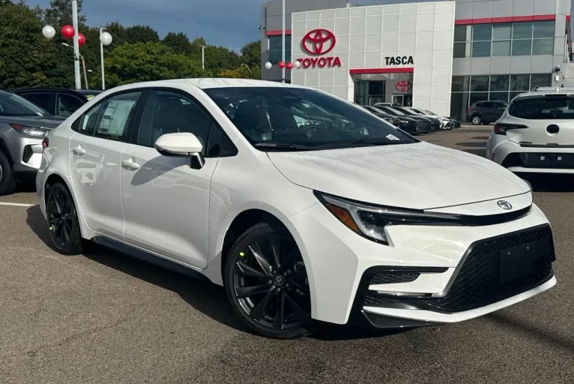 2026 Toyota Corolla SE photo 1