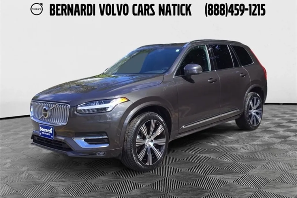 2024 Volvo XC90 Plus photo 1