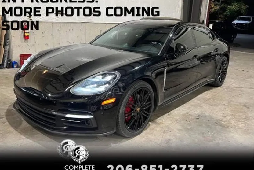 2018 Porsche Panamera 4S Executive photo 1