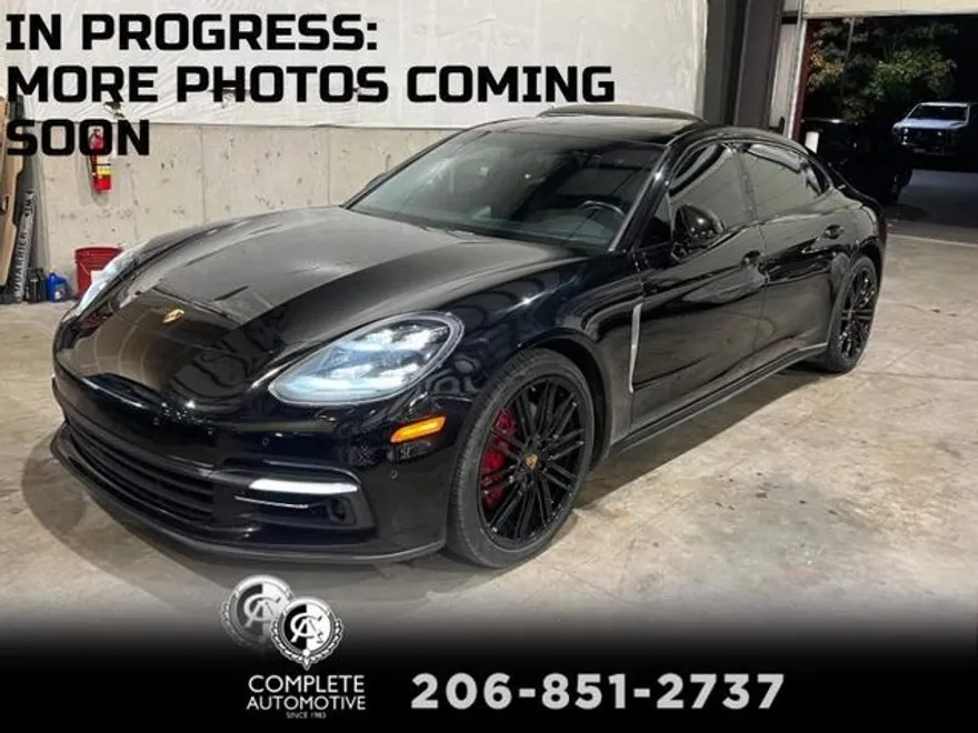 2018 Porsche Panamera 4S Executive photo 1