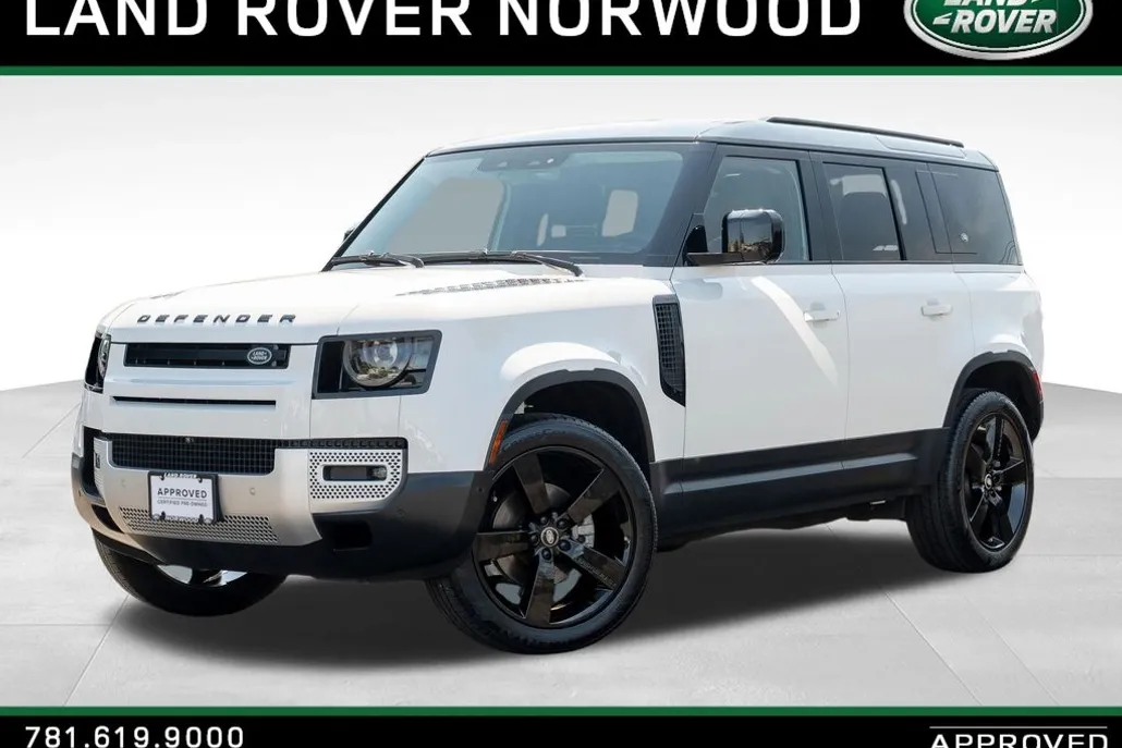 2024 Land Rover Defender 110 S photo 1