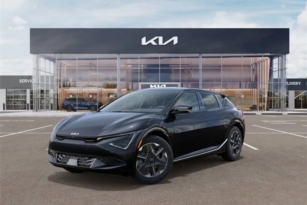 2025 Kia EV6 Light photo 1