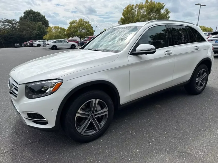 2018 Mercedes Benz GLC 300 photo 1