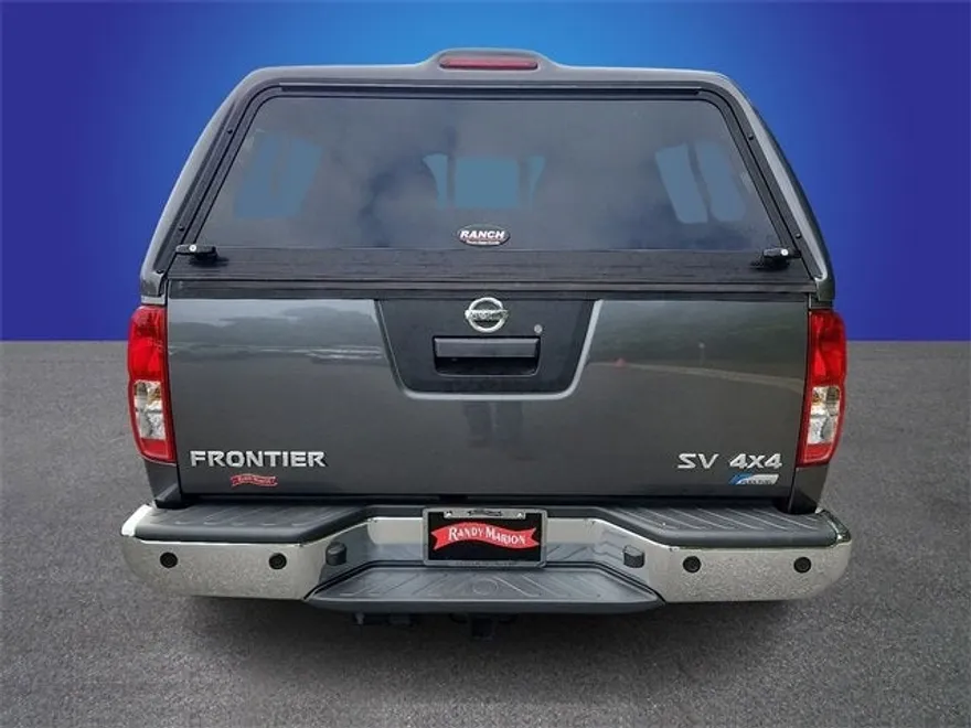 2017 Nissan Frontier SV photo 1