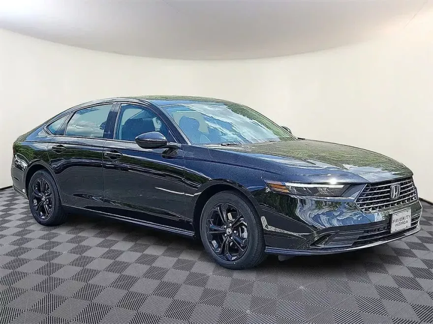 2025 Honda Accord 1.5T SE photo 1