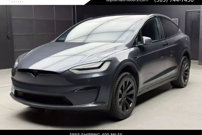 2022 Tesla Model X Plaid photo 1